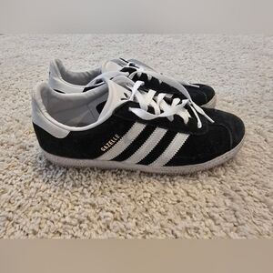 Adidas Gazelle Suede Ladies Size 7 Tennies